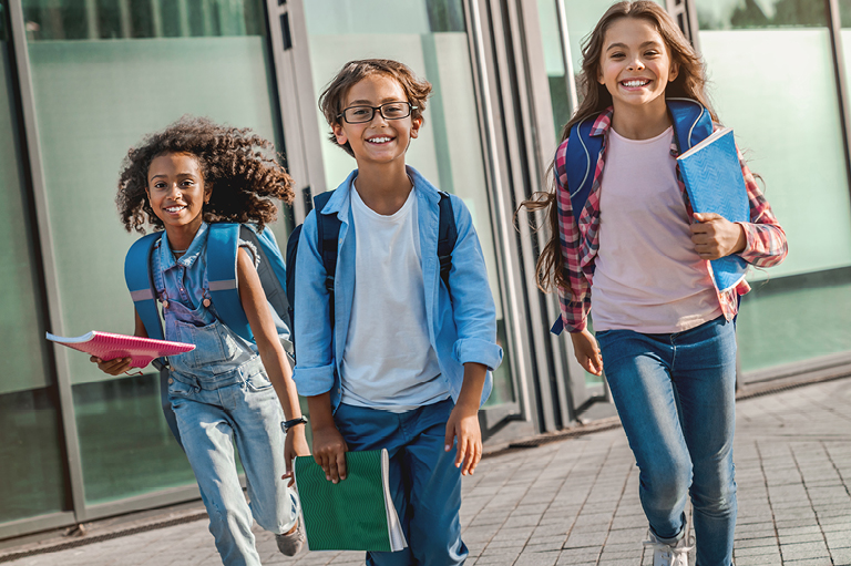 Pon en marcha un plan de refuerzo inmunológico para toda la familia desde el inicio del año escolar—Consejos prácticos y productos 4Life para niños y adultos.